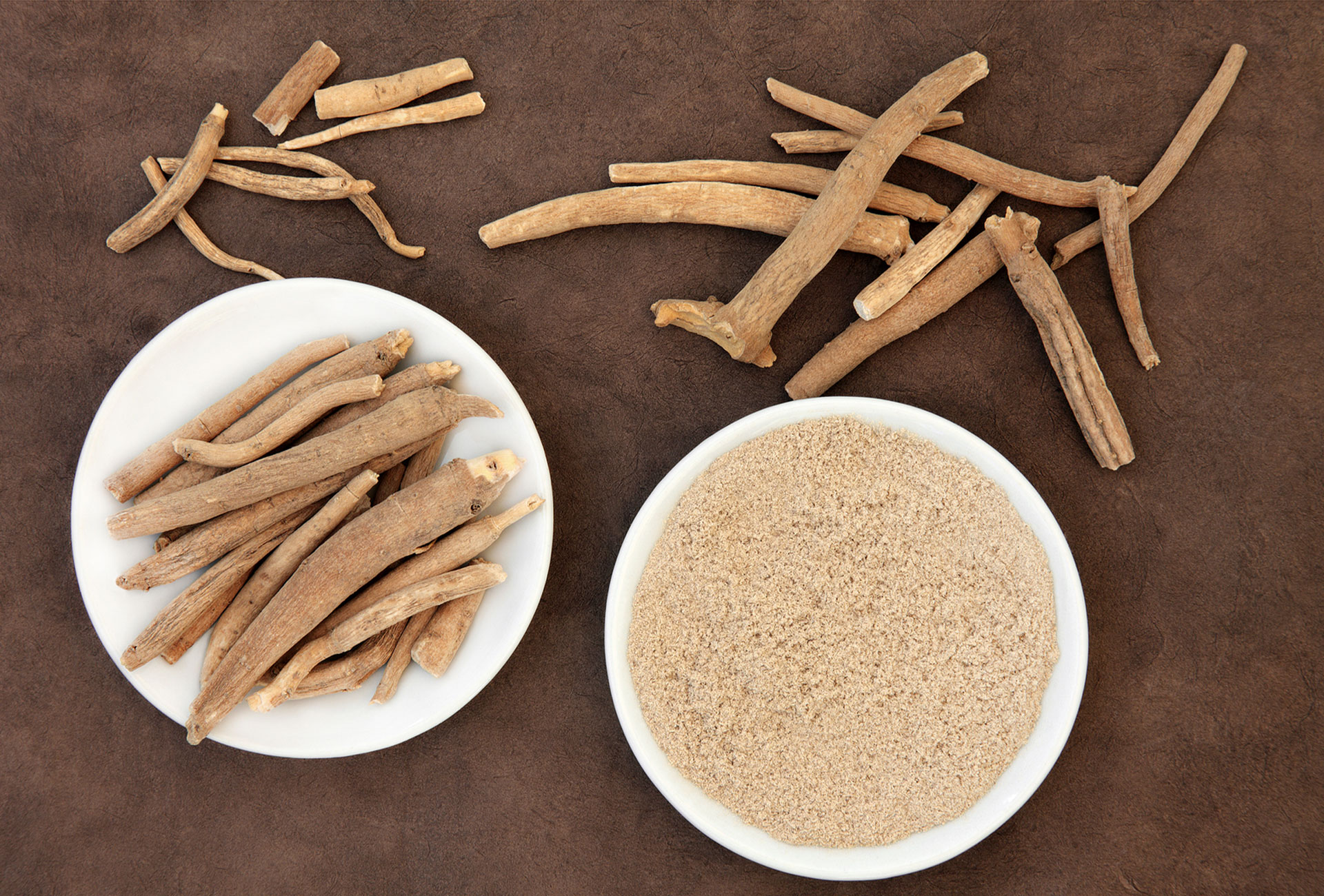 bigstock-Ginseng-ashwagandha-herb-root-hero-76496183 (1)